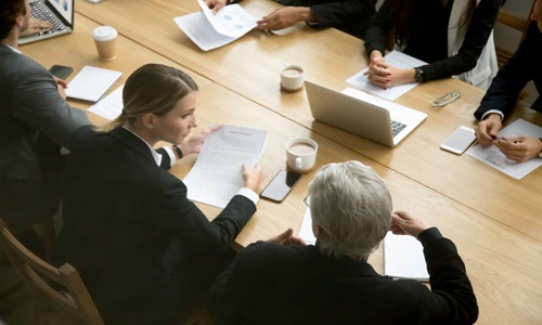 como elegir un abogado, tips a la hora de contratarlo